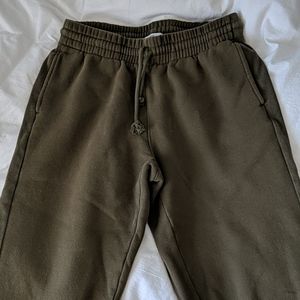 Aritzia TNA Boyfriend sweatpants Small dark green